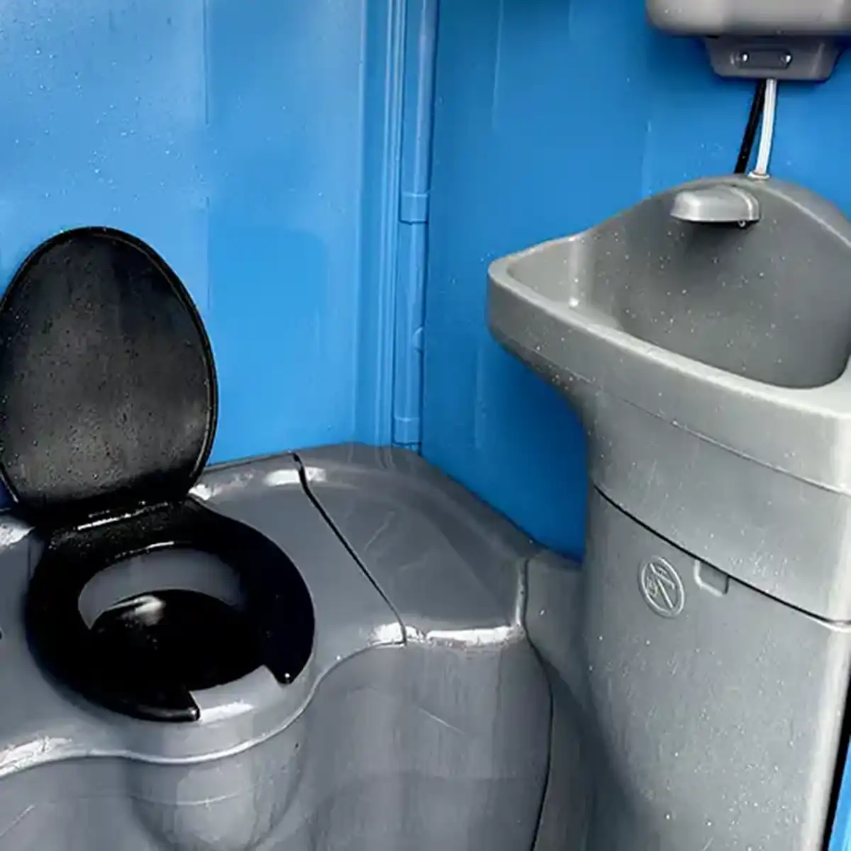 Hot Wash Portable Toilet